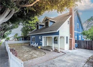 2711 E Washington St, Long Beach, CA 90810