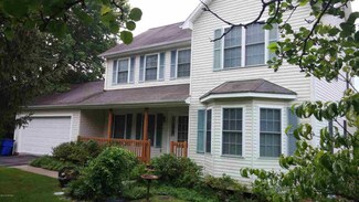 1405 Gladewood Dr, Blacksburg, VA 24060