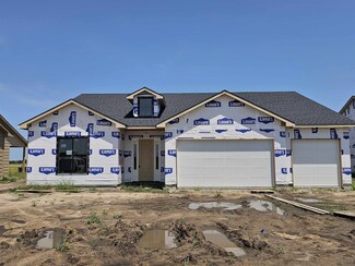 1630 E Appleton St, Valley Center, KS 67147