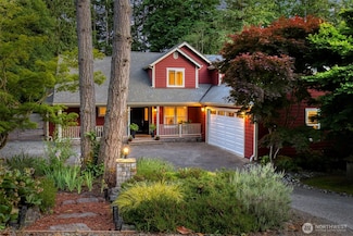 8277 New Holland Ct NE, Bainbridge Island, WA 98110