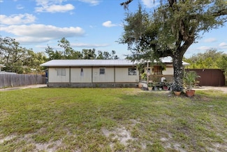 1806 Pine Ave, Steinhatchee, FL 32359