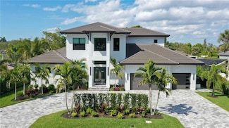 5233 Cypress Ln, Naples, FL 34113