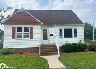 616 Jerome St, Marshalltown, IA 50158