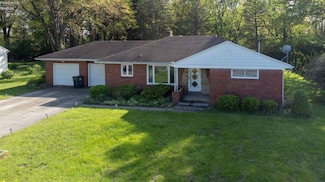 1224 Buchman Rd, Fremont, OH 43420