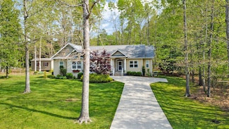 89 W Creek Dr, Crossville, TN 38572