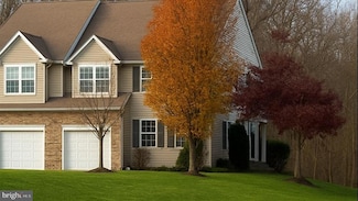 367 Hidden Dr, Blackwood, NJ 08012