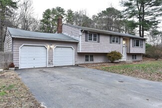 47 Indian Corner Rd, Saunderstown, RI 02874