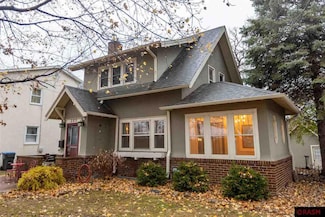 209 209 W 5th St, Mankato, MN 56001