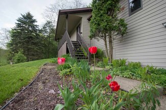 6474 Cooke Rd, Mazomanie, WI 53560