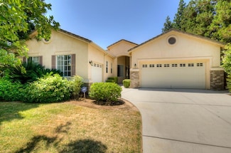 2671 E Eclipse Ave, Fresno, CA 93720