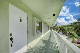 3100 Springdale Blvd Unit 310, Palm Springs, FL 33461