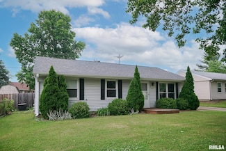 219 N Linnhill Ln, Washington, IL 61571