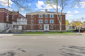 50 Balmoral St Unit 50, Andover, MA 01810
