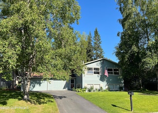 3056 Glacier St, Anchorage, AK 99508