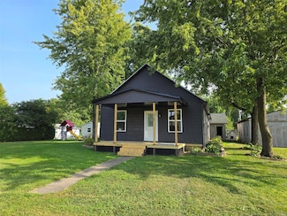 2210 Frey Ave, Hillsboro, IL 62049