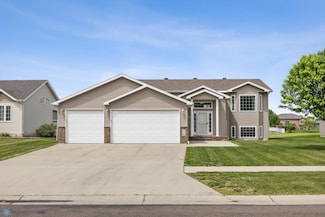 4781 47th Ave S, Fargo, ND 58104