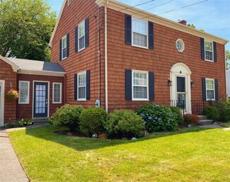 60 Felsmere Ave, Pawtucket, RI 02861