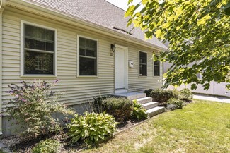 127 Plymouth St, Portland, ME 04103