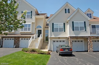 906 Wendover Ct, Randolph, NJ 07869