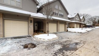 412 Clarendon Ct Unit 7, Clarendon Hills, IL 60514