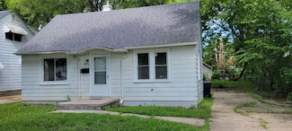 4652 N 49th St, Milwaukee, WI 53218
