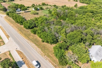 550 School House Rd, Haslet, TX 76052