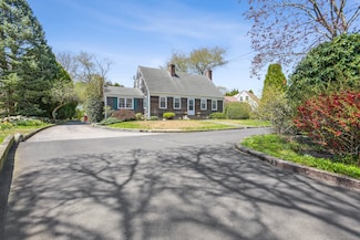 464 Greenhaven Rd, Pawcatuck, CT 06379