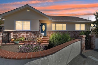 670 Van Buren Cir, Monterey, CA 93940