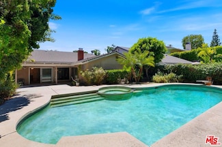 4935 Woodley Ave, Encino, CA 91436