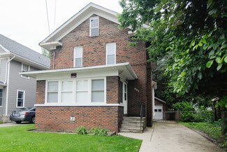 905 5th St, Aurora, IL 60505
