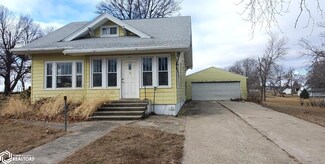 416 S Dewey St, Odebolt, IA 51458