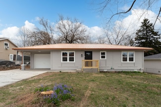 3740 S Elmview Ave, Springfield, MO 65804
