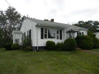 109 Lepes Rd, Somerset, MA 02726