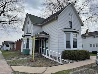 302 E Winona Ave, Warsaw, IN 46580