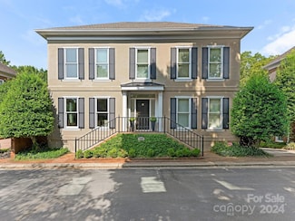 1218 Wareham Ct, Charlotte, NC 28207
