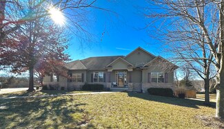 4114 Joslyn Ct, Columbia, MO 65203