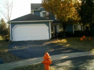 1907 Appaloosa Dr, Naperville, IL 60565