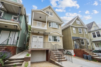 71 W 54th St, Bayonne, NJ 07002