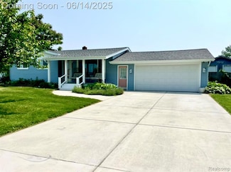 3474 Bilsky St, Burton, MI 48519