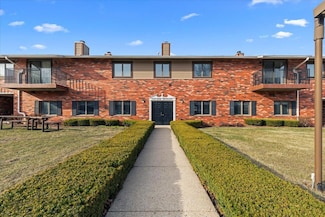 N84W16033 Menomonee Ave Unit 200, Menomonee Falls, WI 53051