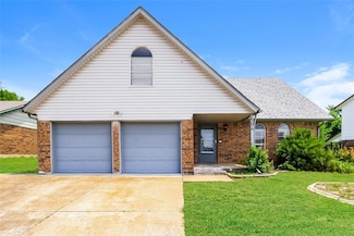 504 N Avery Dr, Moore, OK 73160
