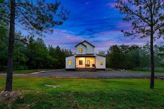 203 Hackberry Flat Trail, Broken Bow, OK 74728