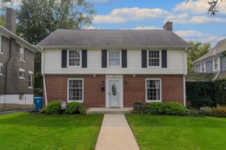 736 E 3rd St, Dixon, IL 61021