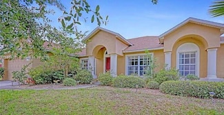 176 Blue Heron Ct, Davenport, FL 33837