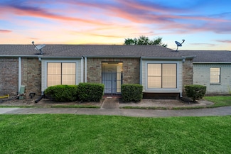8952 Wilcrest Dr Unit 8952, Houston, TX 77099
