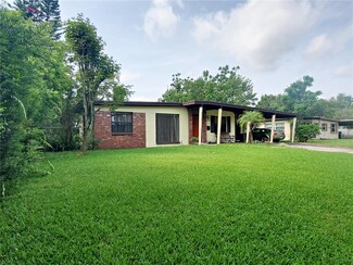 4520 Lenmore St, Orlando, FL 32812