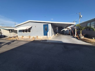 7403 46th Ave N Unit 21, Saint Petersburg, FL 33709