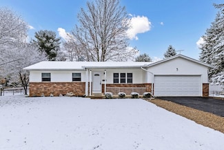 430 Maple St, Groveport, OH 43125