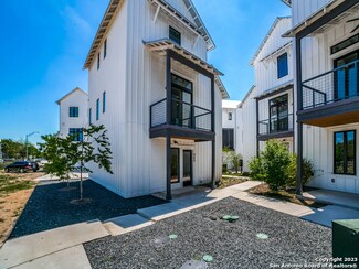 1226 S Presa St Unit 400, San Antonio, TX 78210