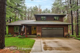 3766 S Kirk Rd, Vassar, MI 48768